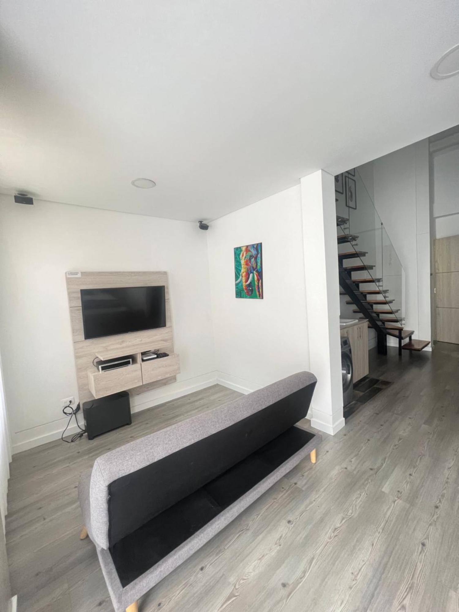 Edificio Lotus Loft Apartment Кали Екстериор снимка
